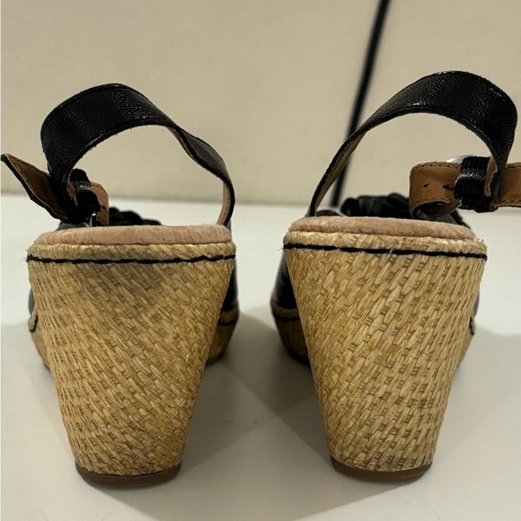 Born BOC Black Leather Floral Peep Toe Slingback Woven Wedge Heel Sandals 8 - Picture 6 of 8
